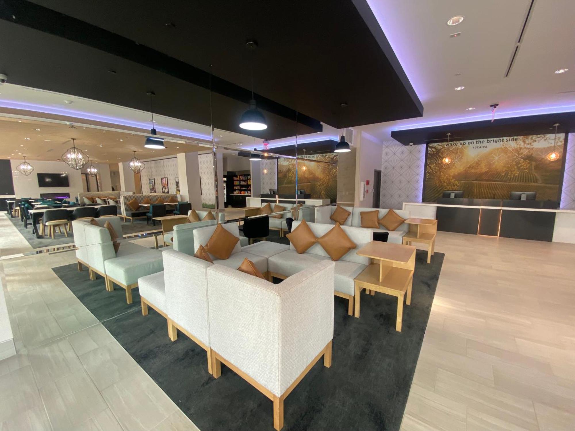 La Quinta Inn & Suites By Wyndham Yucaipa Εξωτερικό φωτογραφία
