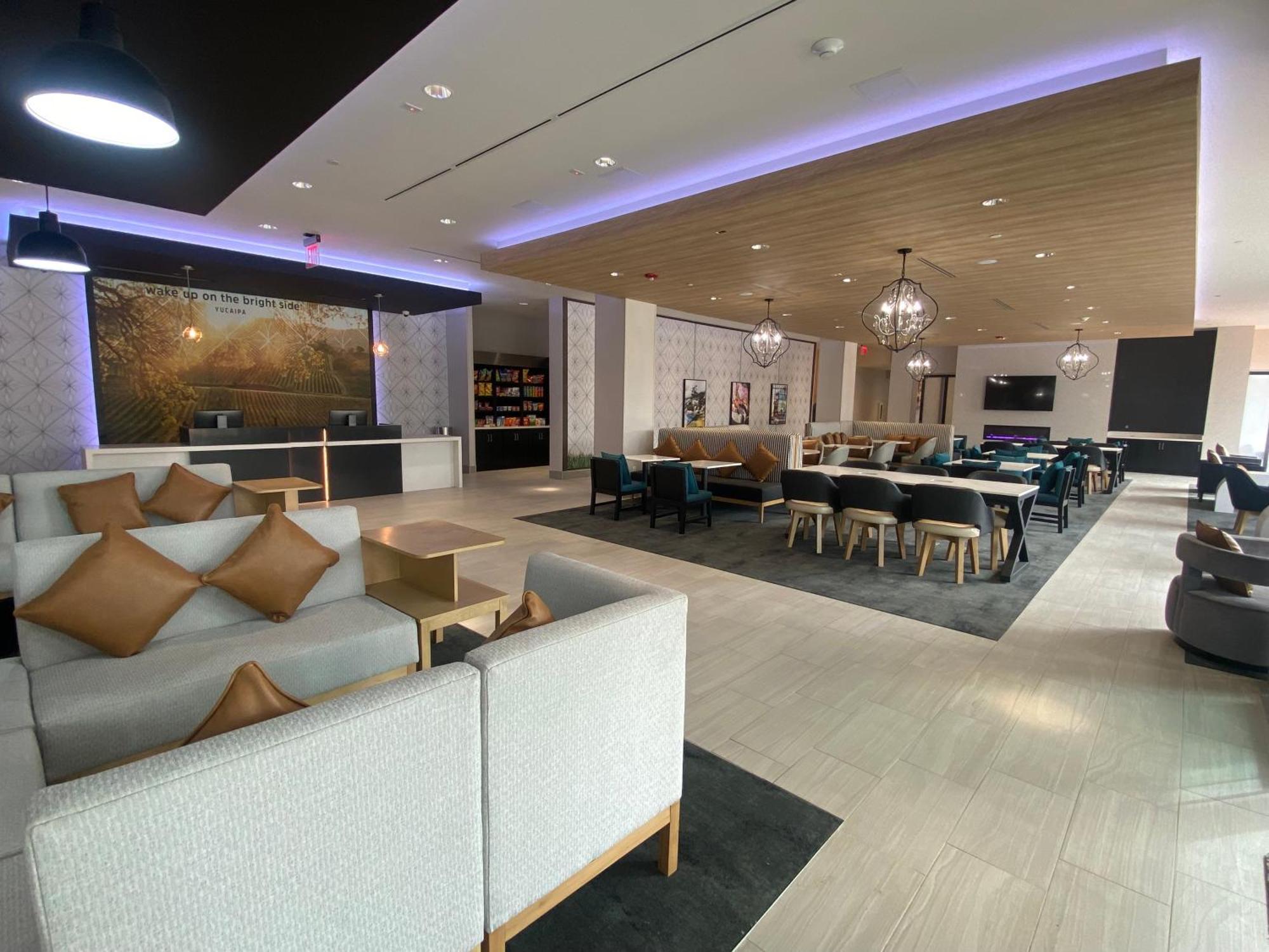La Quinta Inn & Suites By Wyndham Yucaipa Εξωτερικό φωτογραφία