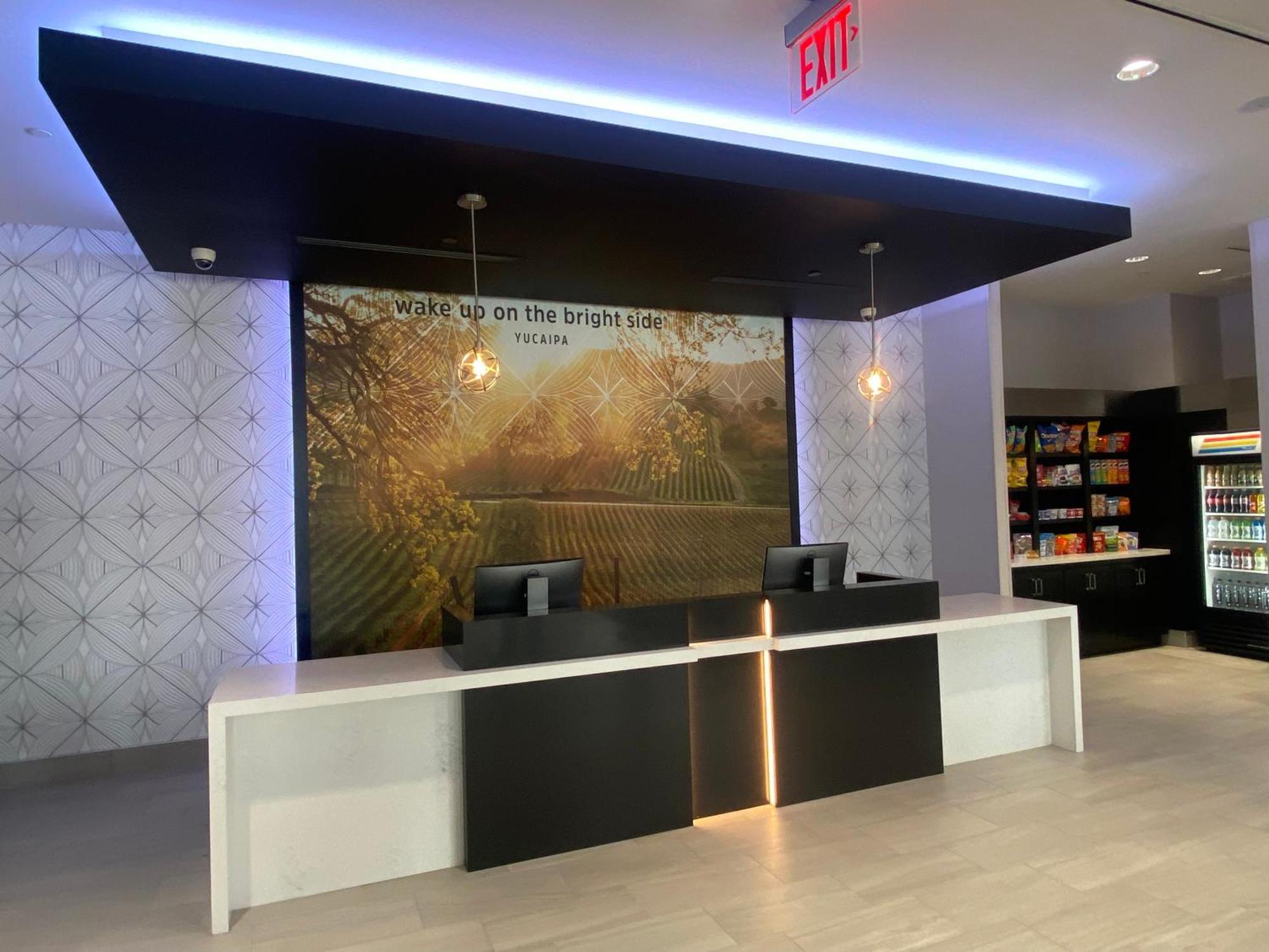 La Quinta Inn & Suites By Wyndham Yucaipa Εξωτερικό φωτογραφία